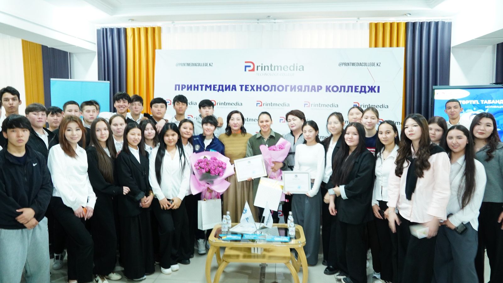 «Заң және тәртіп» қағидатын ілгерілету аясында жастармен мотивациялық кездесу өтті